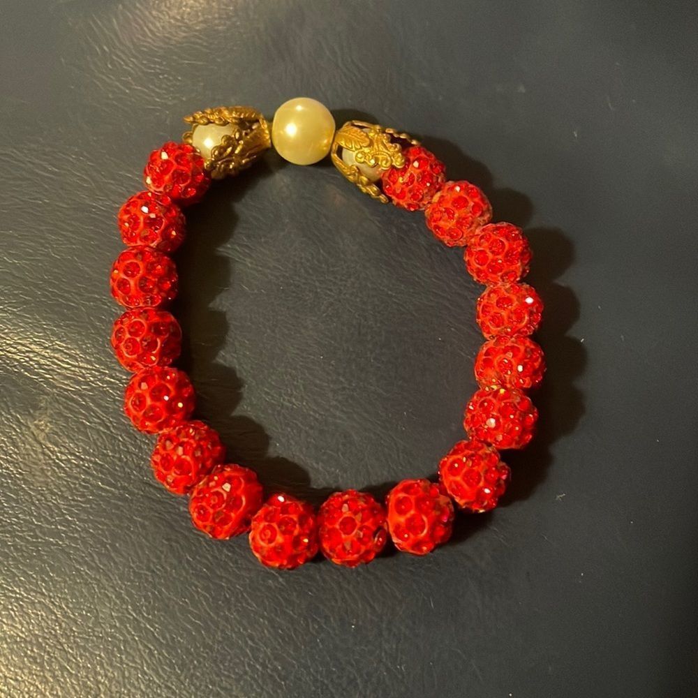 Rose red bracelet